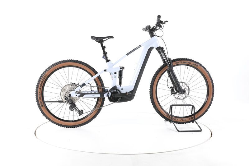 Cube Stereo Hybrid 140 HPC Pro 2023 | blanc | 27,5" | S | 500 - 3000 km, image 1 of 5