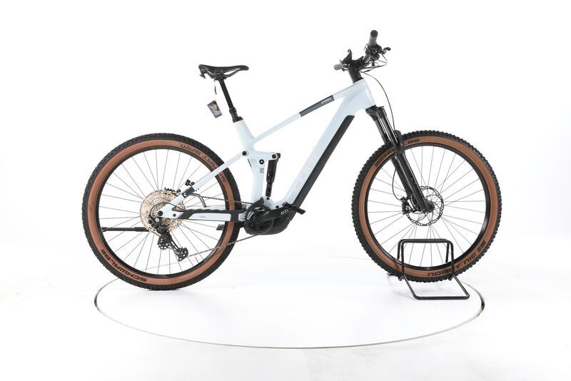 Cube Stereo Hybrid 140 HPC Pro 2023 | biały | 29" | XL | 500 - 3000 km, image 1 of 5