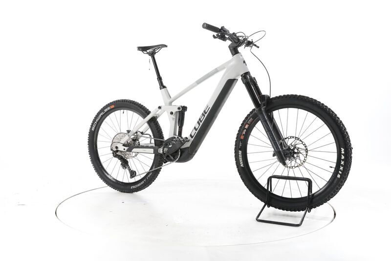 Cube Stereo Hybrid 160 2023 | white | 27,5" | L | < 500 km, image 1 of 4
