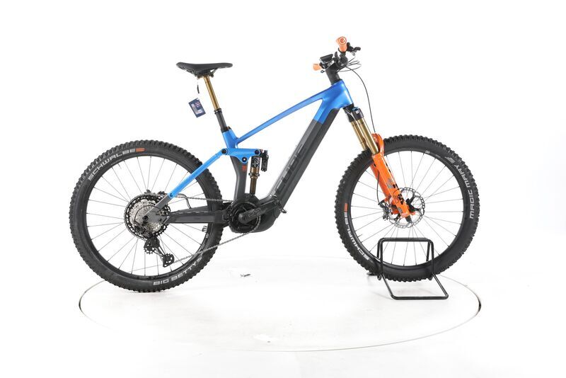 Cube Stereo Hybrid 160 HPC Actionteam 2023 | azul | 27,5" | M | 500 - 3000 km, image 1 of 5
