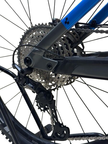 Cube Stereo Hybrid 160 HPC Actionteam 750 | multicolor | 27.5" | XL | > 3000 km, image 4 of 5