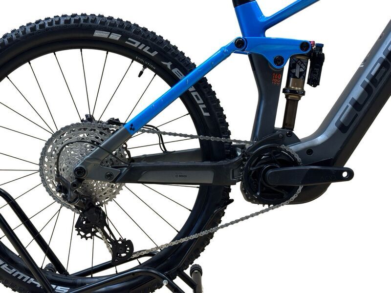 Cube Stereo Hybrid 160 HPC Actionteam 750 2024 | šedá | 27.5" | M | 500 - 3000 km, image 2 of 4