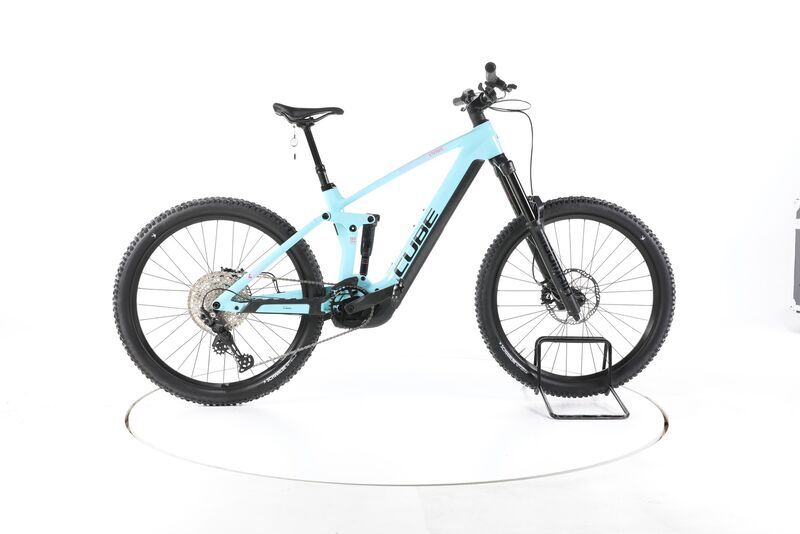 Cube Stereo Hybrid 160 HPC Race 2023 | azul | 27,5" | M | < 500 km, image 1 of 5