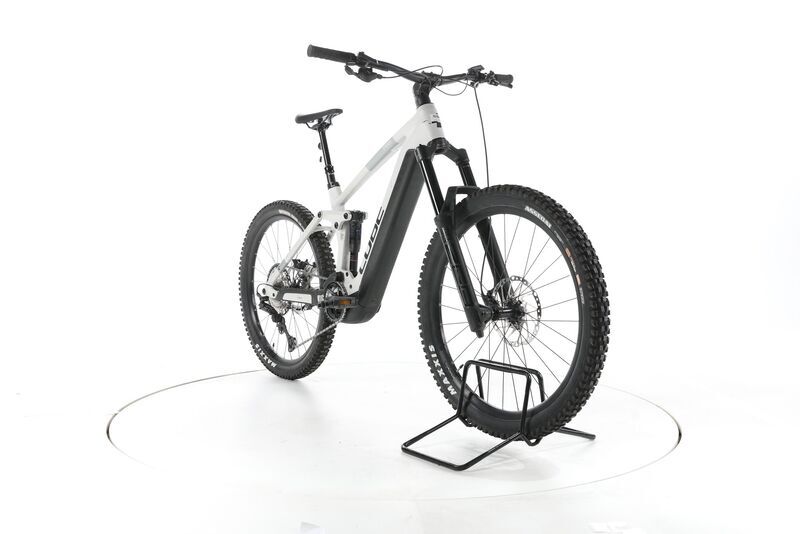 Cube Stereo Hybrid 160 HPC SLX 2023 | blanc | 27,5" | M | 500 - 3000 km 2