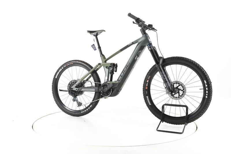 Cube Stereo Hybrid 160 HPC TM 2024 | grijs | 27,5" | M | < 500 km 1