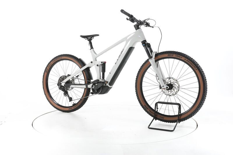 Cube Stereo Hybrid One 44 Pro 2025 | branco | 29" | XL | < 500 km, image 1 of 4