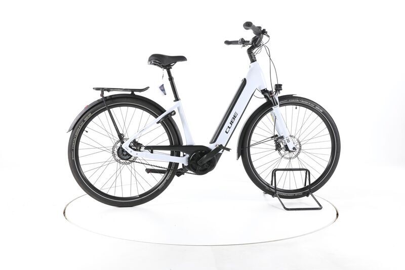 Cube Supreme Hybrid EXC 2022 | bílá | 28" | 46 cm | < 500 km, image 1 of 5