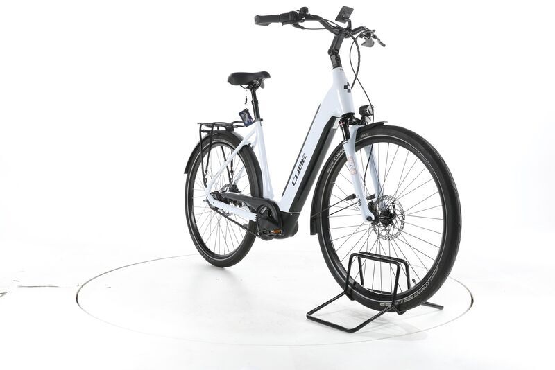 Cube Supreme Hybrid EXC 2024 | white | 28" | 54 cm | 500 - 3000 km, image 2 of 4