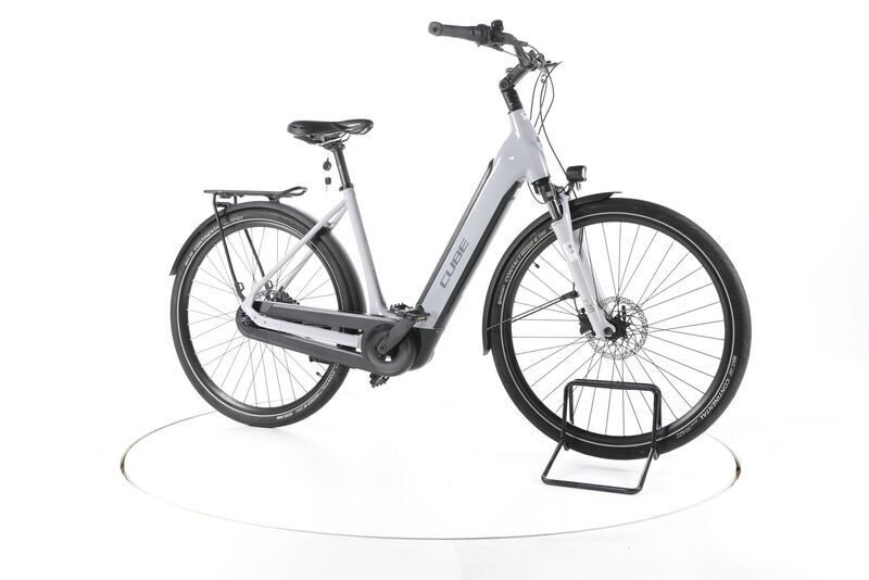 Cube Supreme Hybrid ONE 2022 | hvid | 28" | 54 cm | 500 - 3000 km, image 2 of 5