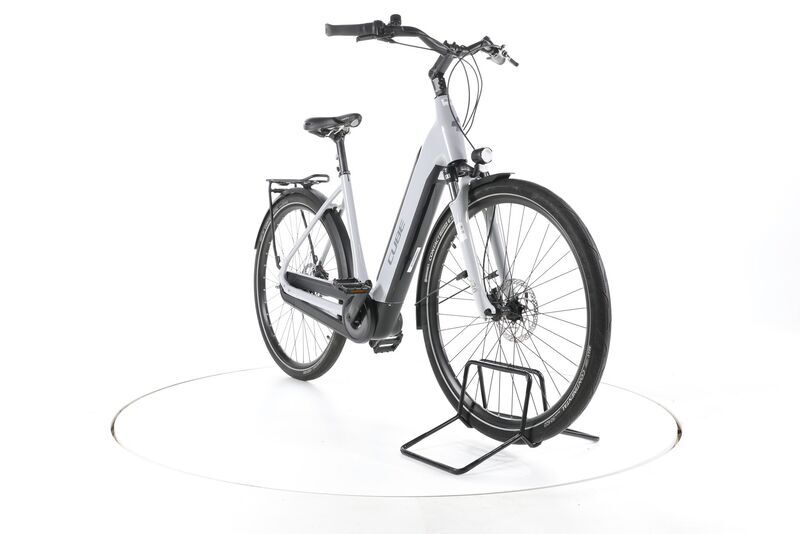 Cube Supreme Hybrid ONE 2022 | hvid | 28" | 54 cm | 500 - 3000 km, image 3 of 5