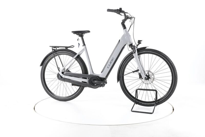 Cube Supreme Hybrid ONE 2022 | grey | 28" | 54 cm | 500 - 3000 km, image 2 of 5