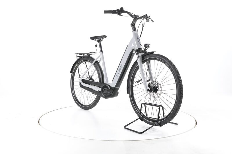 Cube Supreme Hybrid ONE 2022 | grey | 28" | 54 cm | 500 - 3000 km, image 3 of 5
