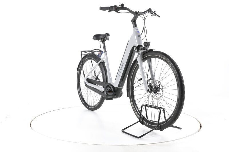Cube Supreme Hybrid ONE 2022 | grey | 28" | 50 cm | < 500 km, image 3 of 5