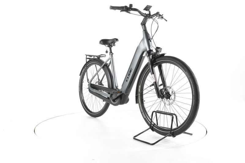 Cube Supreme Hybrid Pro 2022 | gris | 28" | M | 500 - 3000 km 2