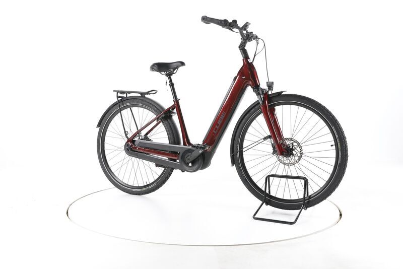 Cube Supreme Hybrid Pro 2023 | czerwony | 28" | 46 cm | > 3000 km, image 2 of 5