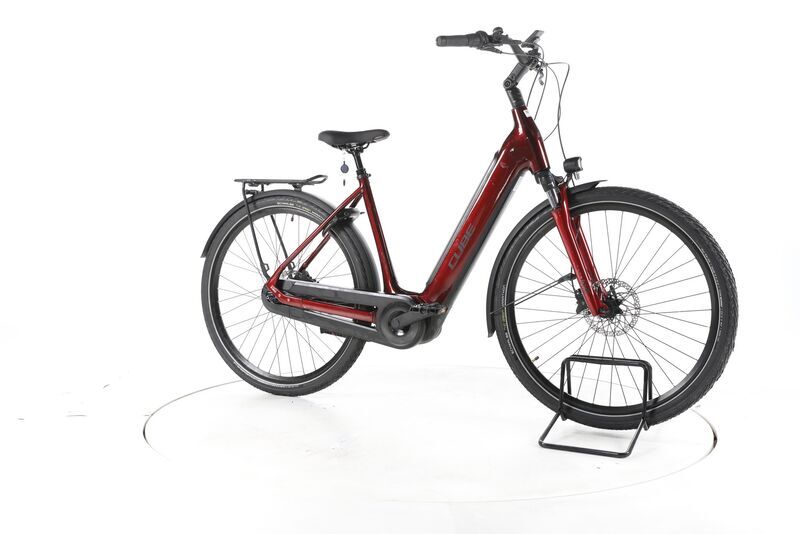 Cube Supreme Hybrid Pro 2024 | red | 28" | 54 cm | 500 - 3000 km, image 1 of 4
