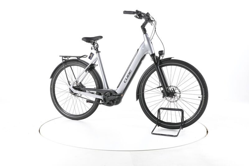 Cube Supreme Hybrid SL 2022 | stříbrná | 28" | 58 cm | 500 - 3000 km, image 2 of 5