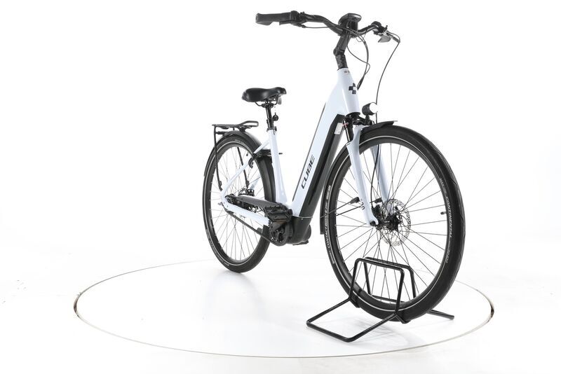 Cube Supreme RT Hybrid EXC 625 2022 | bílá | 28" | S | 500 - 3000 km, image 3 of 5