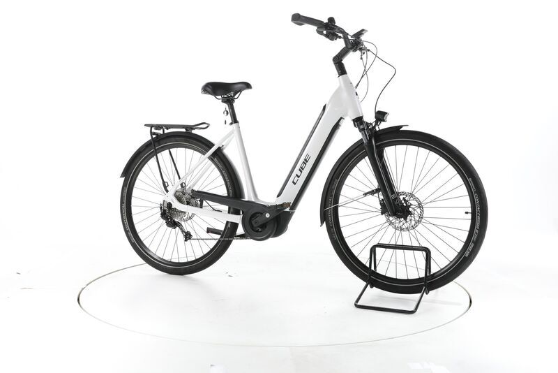 Cube Supreme Sport Hybrid ONE 2023 | white | 28" | M | 500 - 3000 km 1