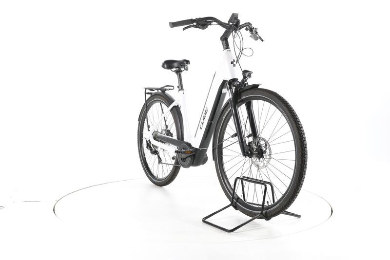 Cube Supreme Sport Hybrid ONE 2023 | Weiß | 28" | S | 500 - 3000 km, image 2 of 4