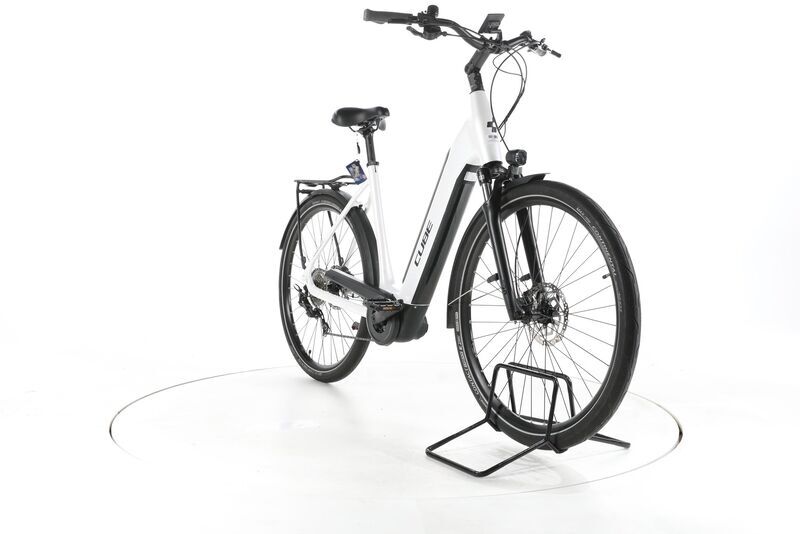Cube Supreme Sport Hybrid ONE 2023 | white | 28" | L | 500 - 3000 km, image 2 of 4