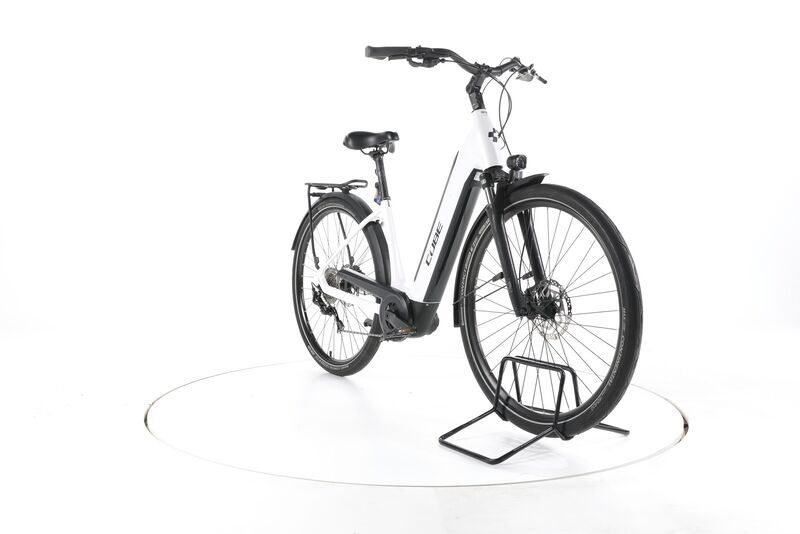 Cube Supreme Sport Hybrid ONE 2023 | biały | 28" | 46 cm | < 500 km, image 3 of 5