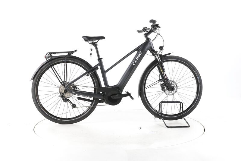 Cube Touring Hybrid ONE 2023 | černá | 28" | 46 cm | 500 - 3000 km, image 1 of 5