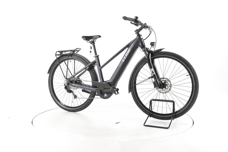 Cube Touring Hybrid ONE 2023 | černá | 28" | 46 cm | 500 - 3000 km, image 2 of 5