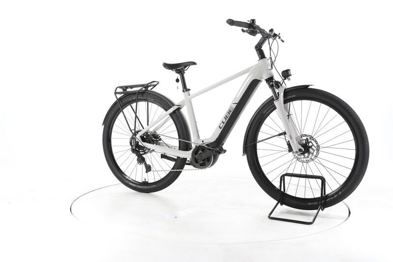 Cube Touring Hybrid ONE 2025 | Weiß | 28" | 50 cm | < 500 km, image 1 of 4