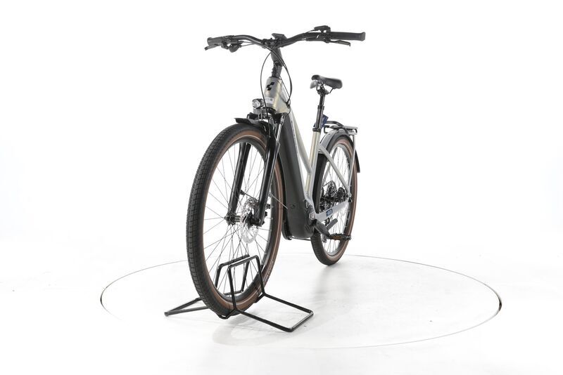 Cube Touring Hybrid Pro 2023 | argento | 28" | 50 cm | 500 - 3000 km, image 4 of 4