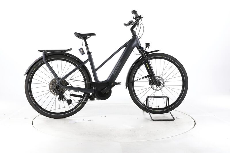 Cube Touring Hybrid Pro 2025 | negro | 28" | 50 cm | 500 - 3000 km, image 1 of 5