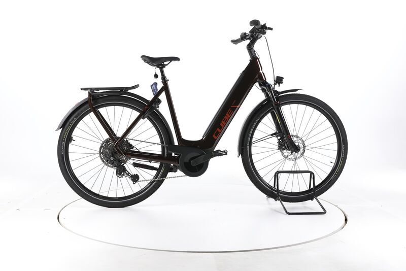 Cube Touring Hybrid Pro 2025 | black | 28" | 58 cm | < 500 km, image 1 of 5