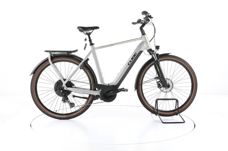 Cube Touring Hybrid Pro (2023) | Diamant | grau | 28" | 50 cm | S | 500 - 1000 km | 625 Wh 1
