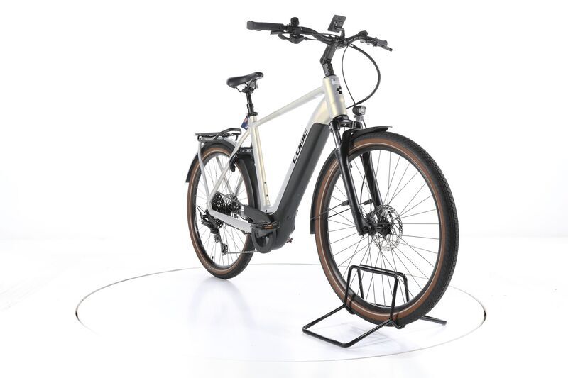 Cube Touring Hybrid Pro (2023) | Diamant | grau | 28" | 50 cm | S | 500 - 1000 km | 625 Wh 4