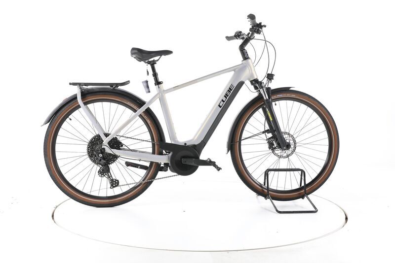 Cube Touring Hybrid pro 625 2023 | šedá | 28" | 54 cm | 500 - 3000 km, image 1 of 5