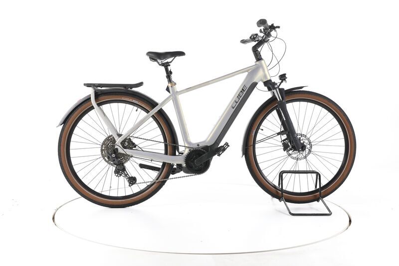 Cube Touring Hybrid para 625 2024 | cinzento | 28" | M | < 500 km, image 1 of 5
