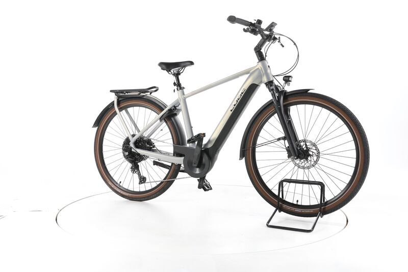 Cube Touring Pro 635 2023 | silver | 28" | 54 cm | 500 - 3000 km, image 1 of 4