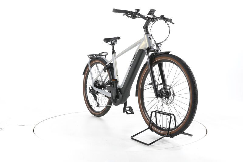 Cube Touring Pro 635 2023 | silver | 28" | 54 cm | 500 - 3000 km, image 2 of 4