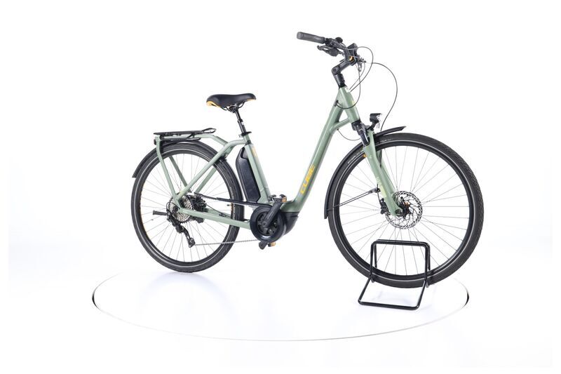 Cube Town Sport Hybrid Pro (2020) | Tiefeinsteiger | grün/orange | 28" | 50 cm | 2000 - 3000 km 2