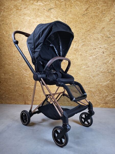 Cybex Mios Kinderwagen | schwarz 2