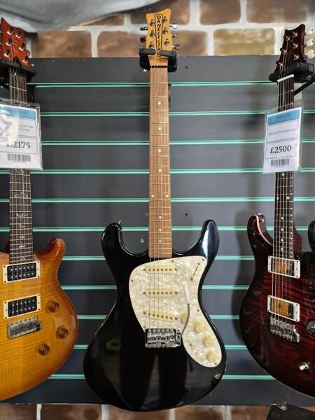 Danelectro Danoblaster Innuendo Gloss Black 2001 Electric Guitar | gloss black, image 2 of 5