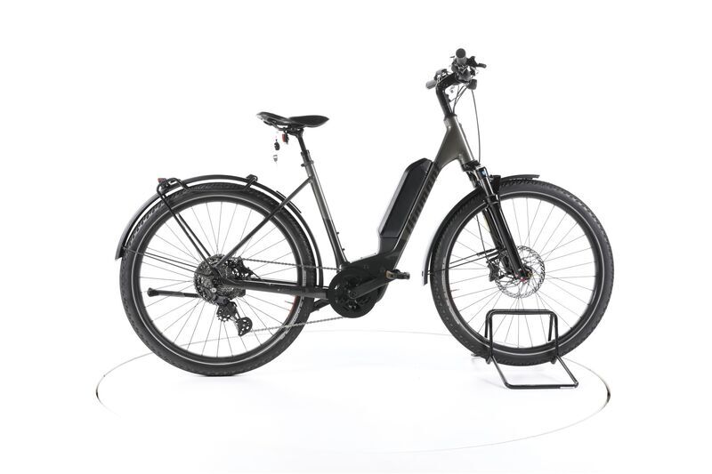 Diamond 138 (2023) | Low Entry | black | 27.5" | 51 cm | M | < 500 km 1
