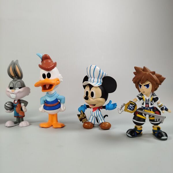 Diverse Figuren-Set -8 Stück - Disney und Cartoon-Charaktere | mehrfarbig 3