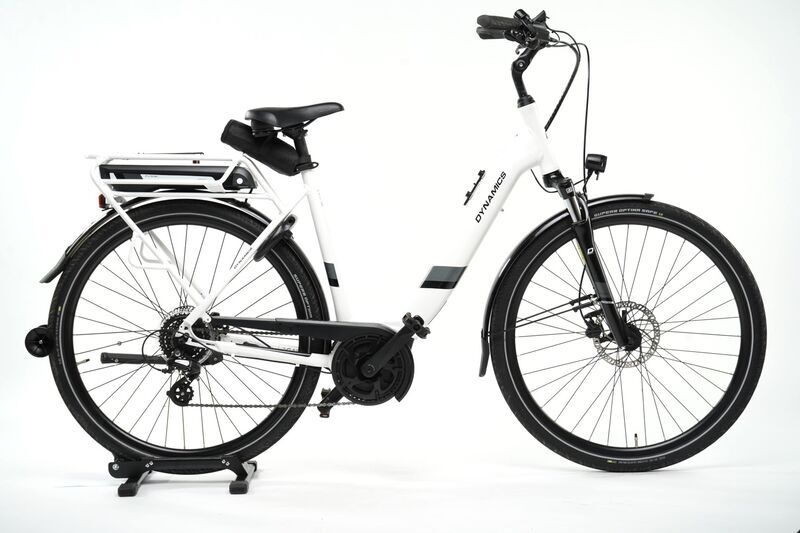 Dynamics E-Lite 8K (2021) | Tiefeinsteiger | weiß/schwarz | 28" | 55 cm | 1500 - 2000 km 1