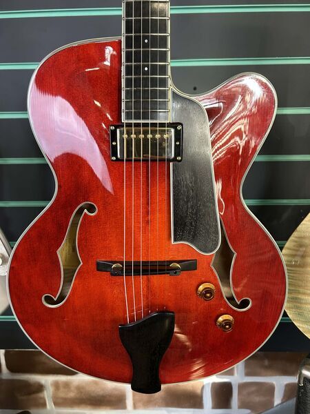Eastman T146SM Gloss Classic Thinline Archtop Electric Guitar | gloss, image 4 of 5