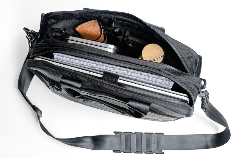 Ecowings Elegant Eagle Recycled Laptop Bag | black 4