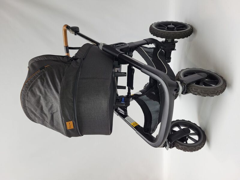Emmaljunga NXT90 Flat outdoor combination stroller | black, image 2 of 5