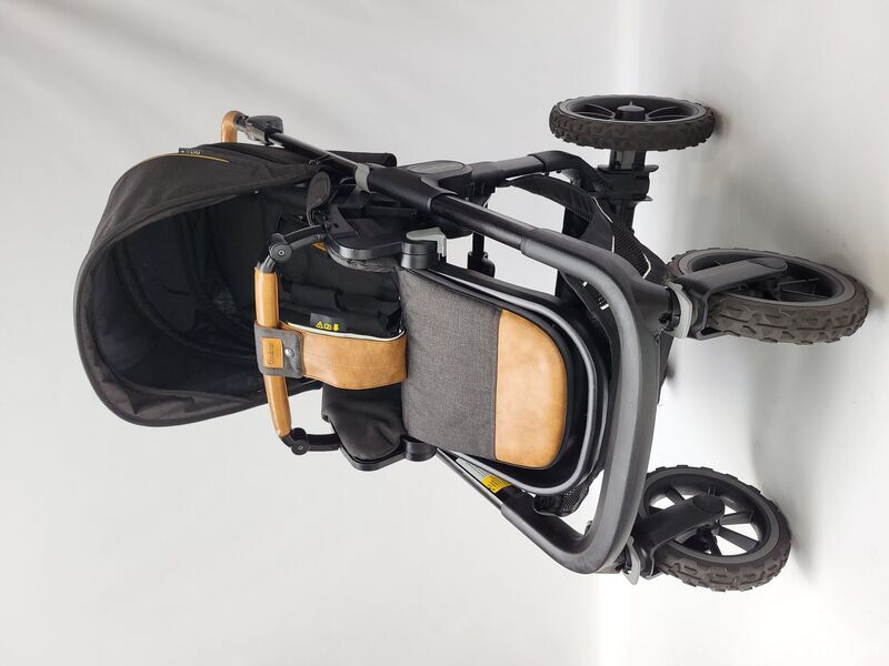 Emmaljunga NXT90 Flat outdoor combination stroller | black, image 5 of 5