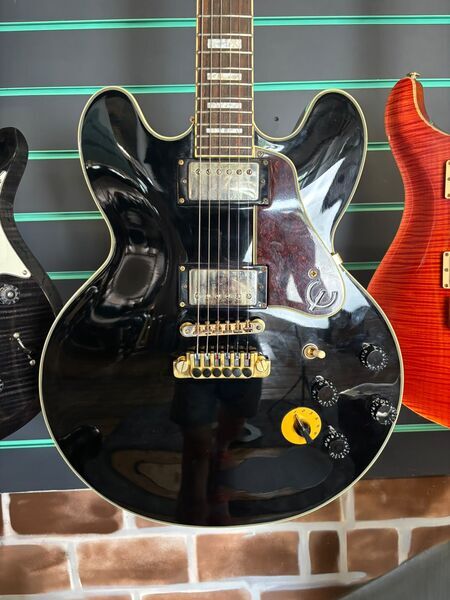 Epiphone B.B King Lucille Ebony 2008 Semi-Hollow Electric Guitar | ebony, image 2 of 5