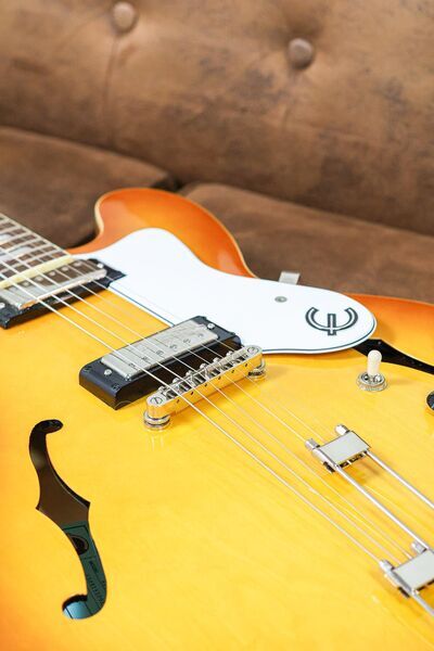 Epiphone Riviera | Royal Tan | Royal Tan, image 4 of 5